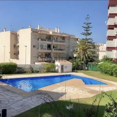 Central Nerja Apartment With Swimming Pool Daire *